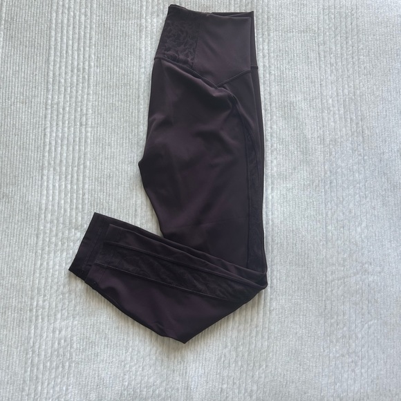 lululemon: Tights with Mesh/Lace Floral Detail (Size 10) - Picture 3 of 7
